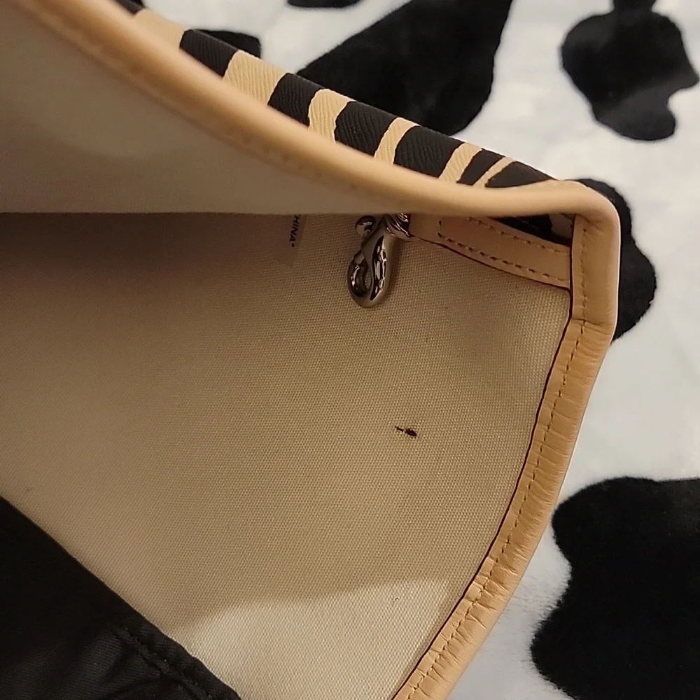 Coach Handbag - Picture 5 of 5